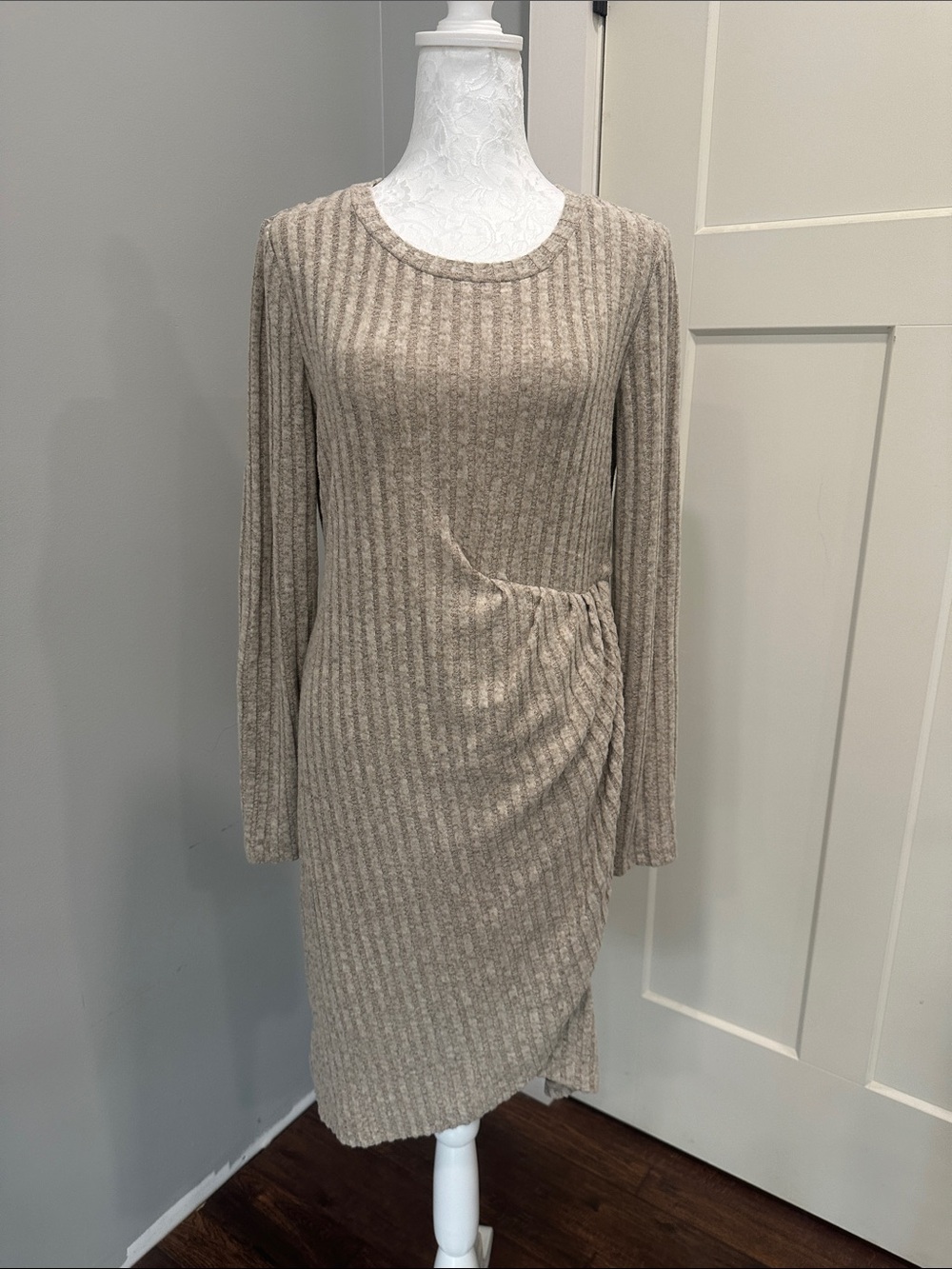 SHEIN Beige Ribbed Long-Sleeve Side-Ruched Knit Dress